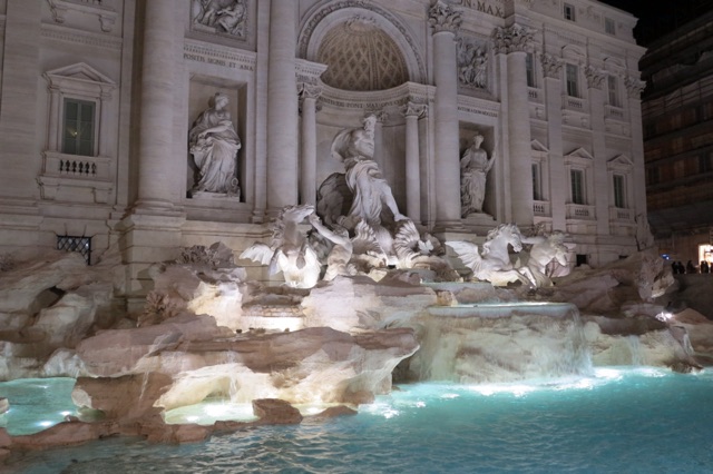 1.1466372322.rome---trevi-fountain