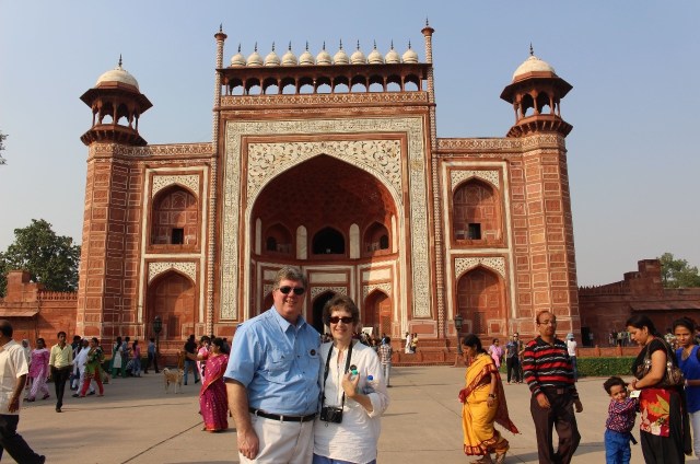 2.1413240686.outside-the-gates-of-the-taj-mahal