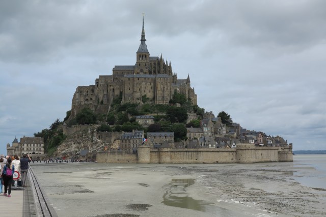 04195435-5E0C-4C64-8C26-6BFE5BEFD78D